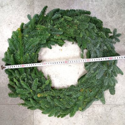 Wianek z jodły nobilis świąteczny żywy 50-55cm - obrazek 2